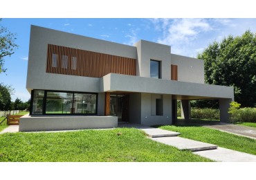 KENTUCKY Club de Campo - Funes